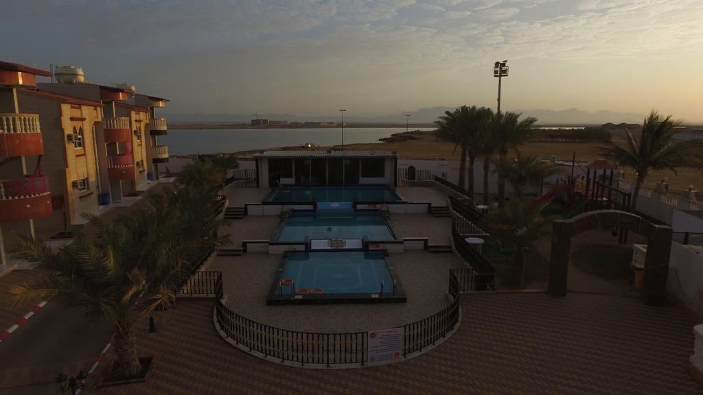 Al Ahmadi Plaza Resort 廷布 外观 照片