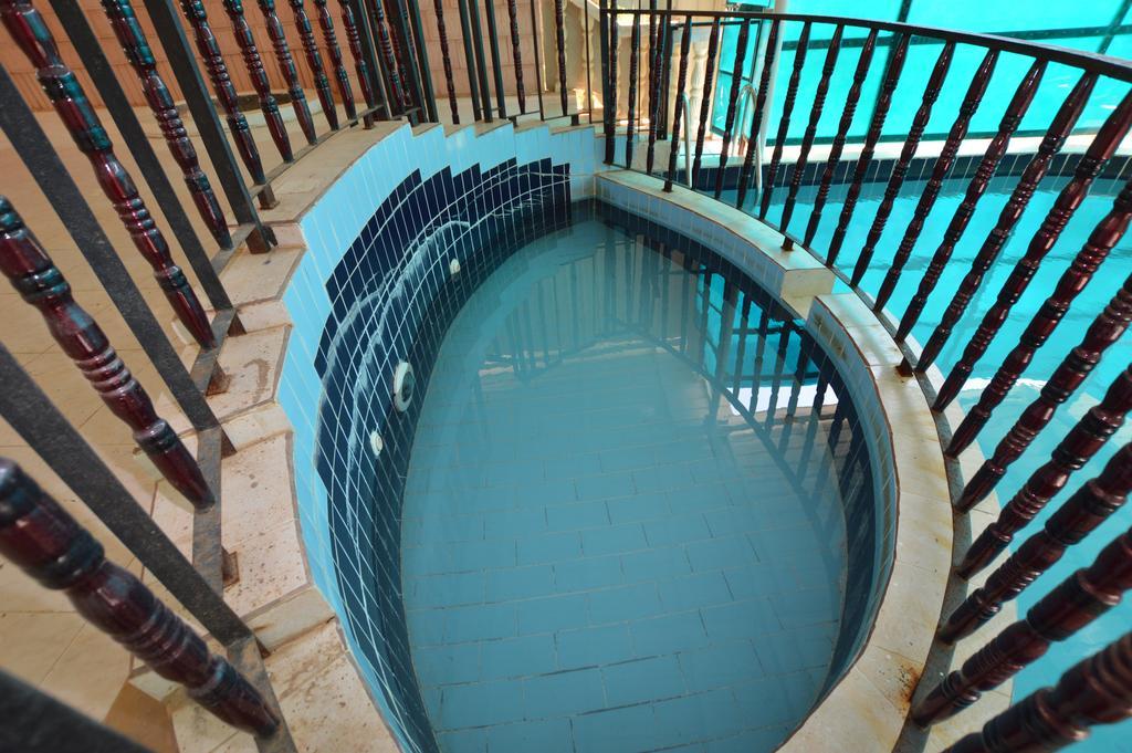 Al Ahmadi Plaza Resort 廷布 外观 照片