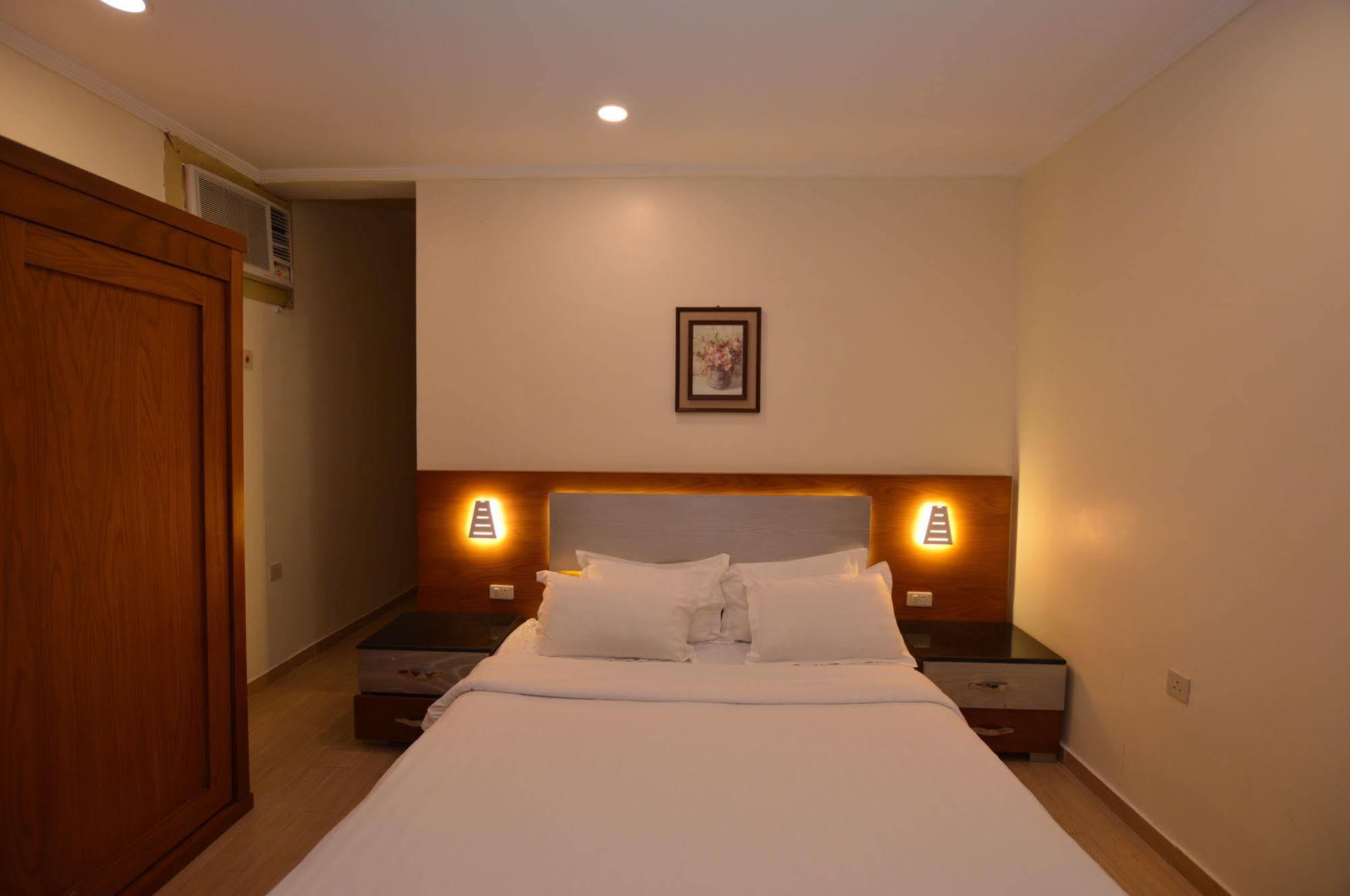 Al Ahmadi Plaza Resort 廷布 外观 照片