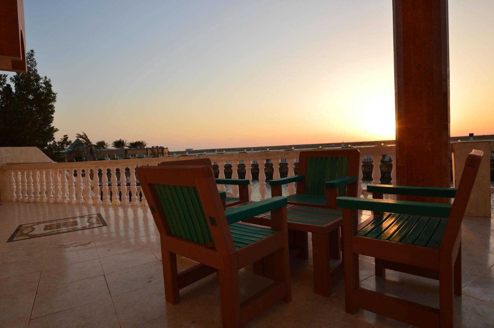 Al Ahmadi Plaza Resort 廷布 外观 照片