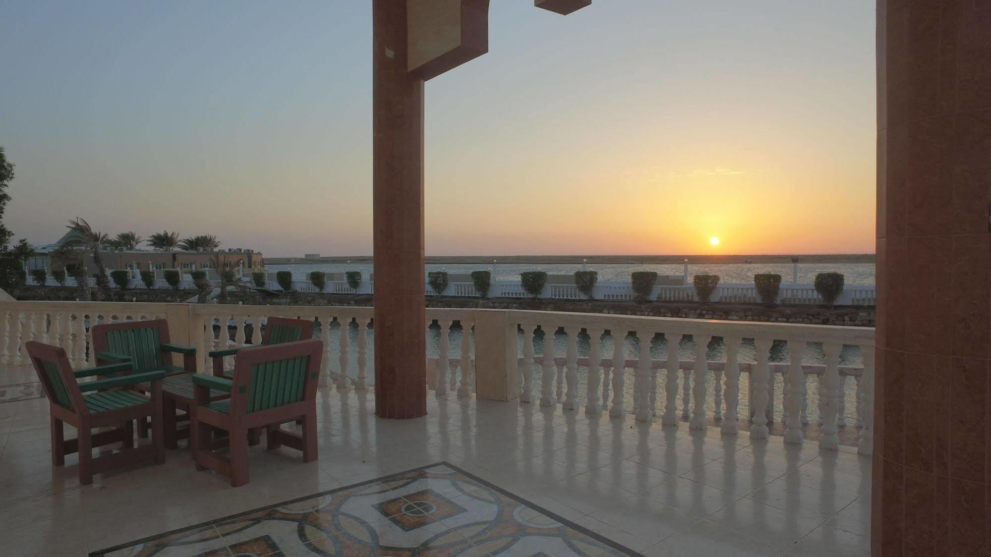 Al Ahmadi Plaza Resort 廷布 外观 照片